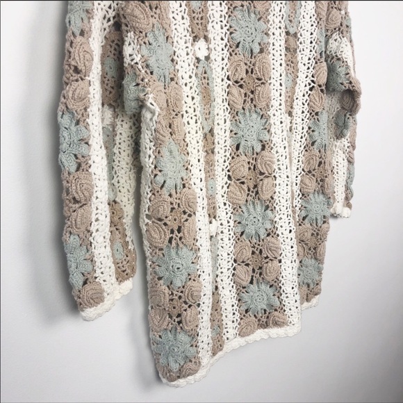 Vintage Hand Knit Neutral Floral Sweater Size M - Picture 4 of 5